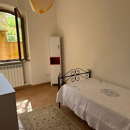 Camelia Γκούμπιο